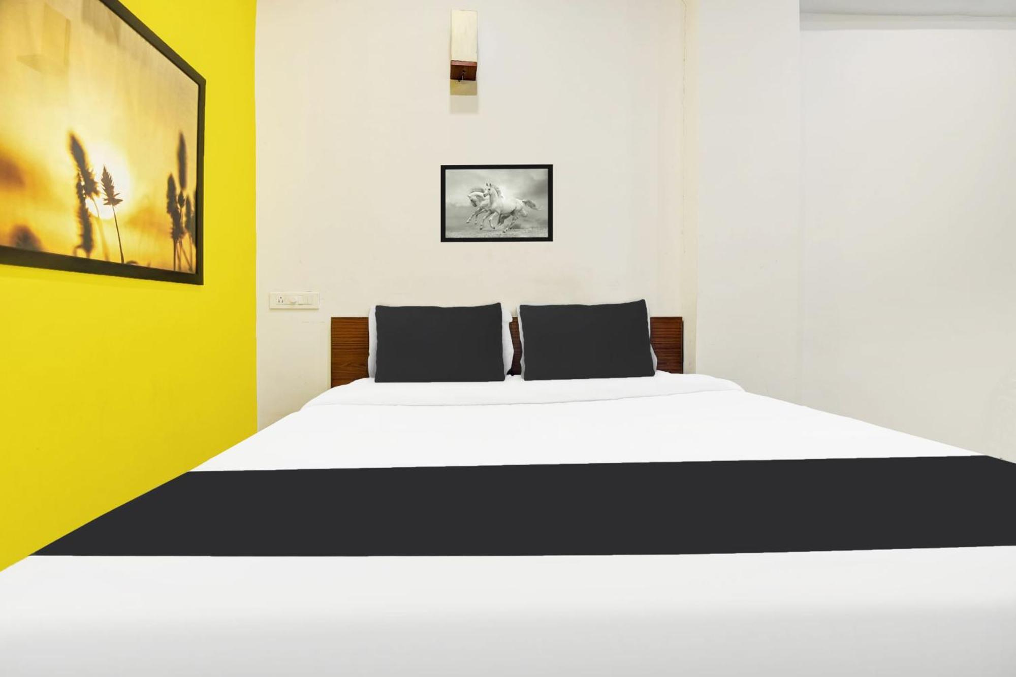 Super Hotel O Porvorim Near Mall De Goa Bagian luar foto
