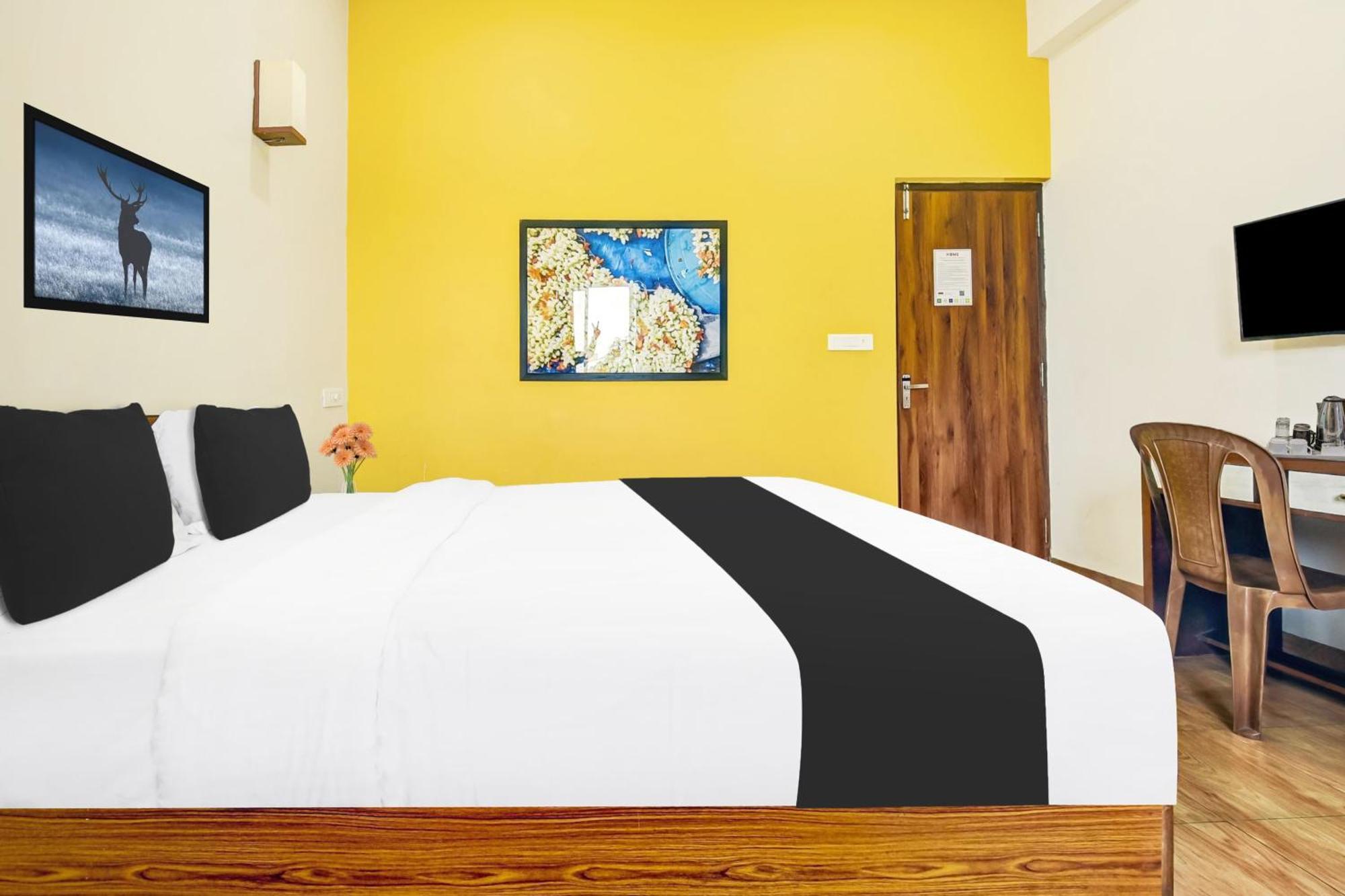 Super Hotel O Porvorim Near Mall De Goa Bagian luar foto