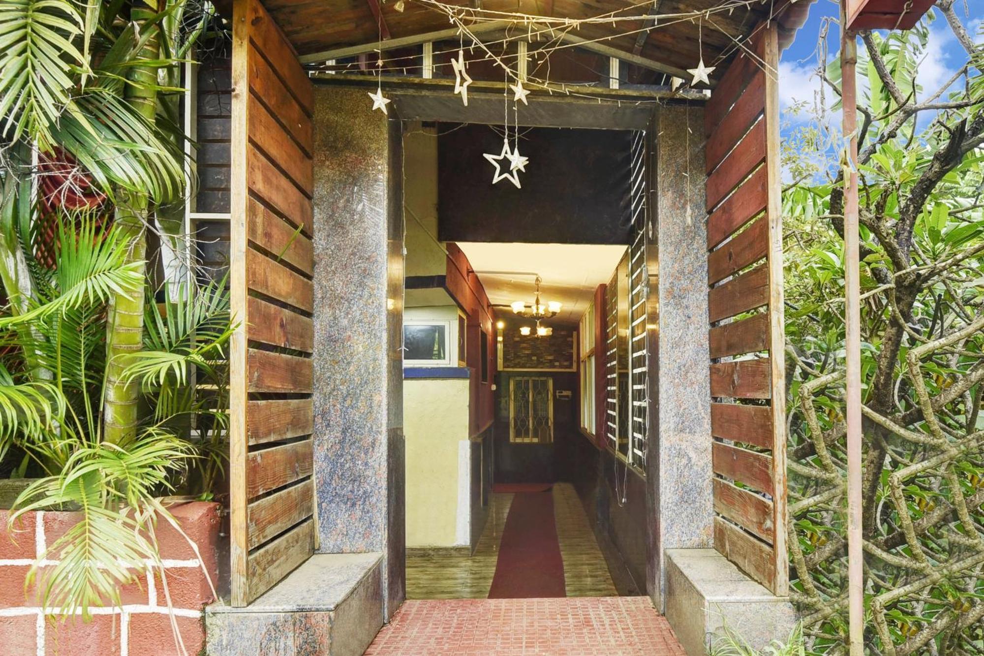 Super Hotel O Porvorim Near Mall De Goa Bagian luar foto